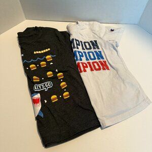 Boy's T-shirts - Lot of 2- Gray & White - Size 5